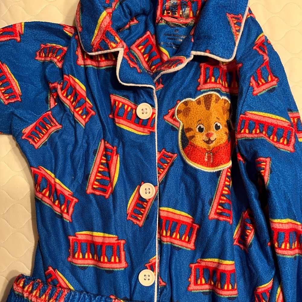 Daniel Tiger 4T Pajamas